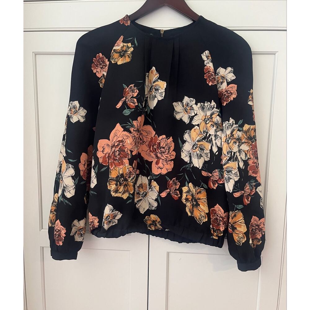 Zara Basic Floral Black Long Raglan Sleeve Zip Back Blouse Sz. S